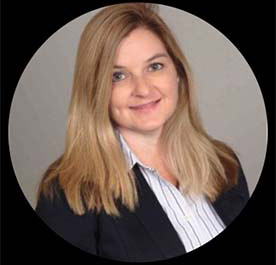 Photo of Kelly Dewey